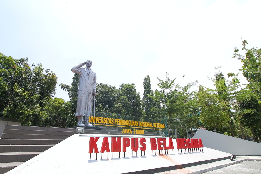 Sudirman Statue at UPN Veteran Jawa Timur